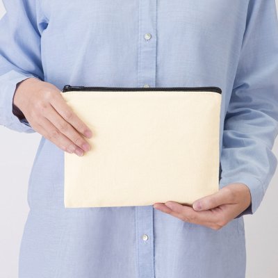 キャンバスフラットポーチ（M）ナチュラル