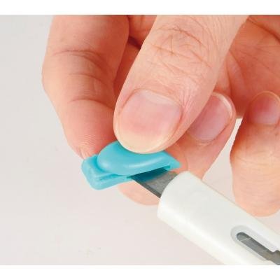 カッターハサミ