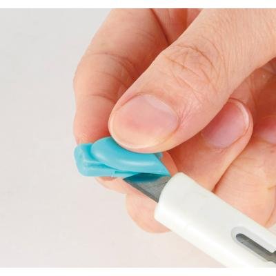 カッターハサミ