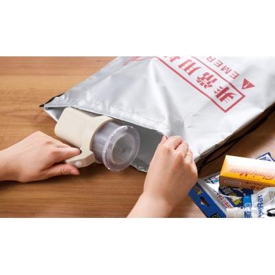 備えて安心　単１形から単４形まで使えるハンディライト