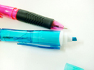 画像: ２色ボールペン＋シャーペン＋蛍光ペン